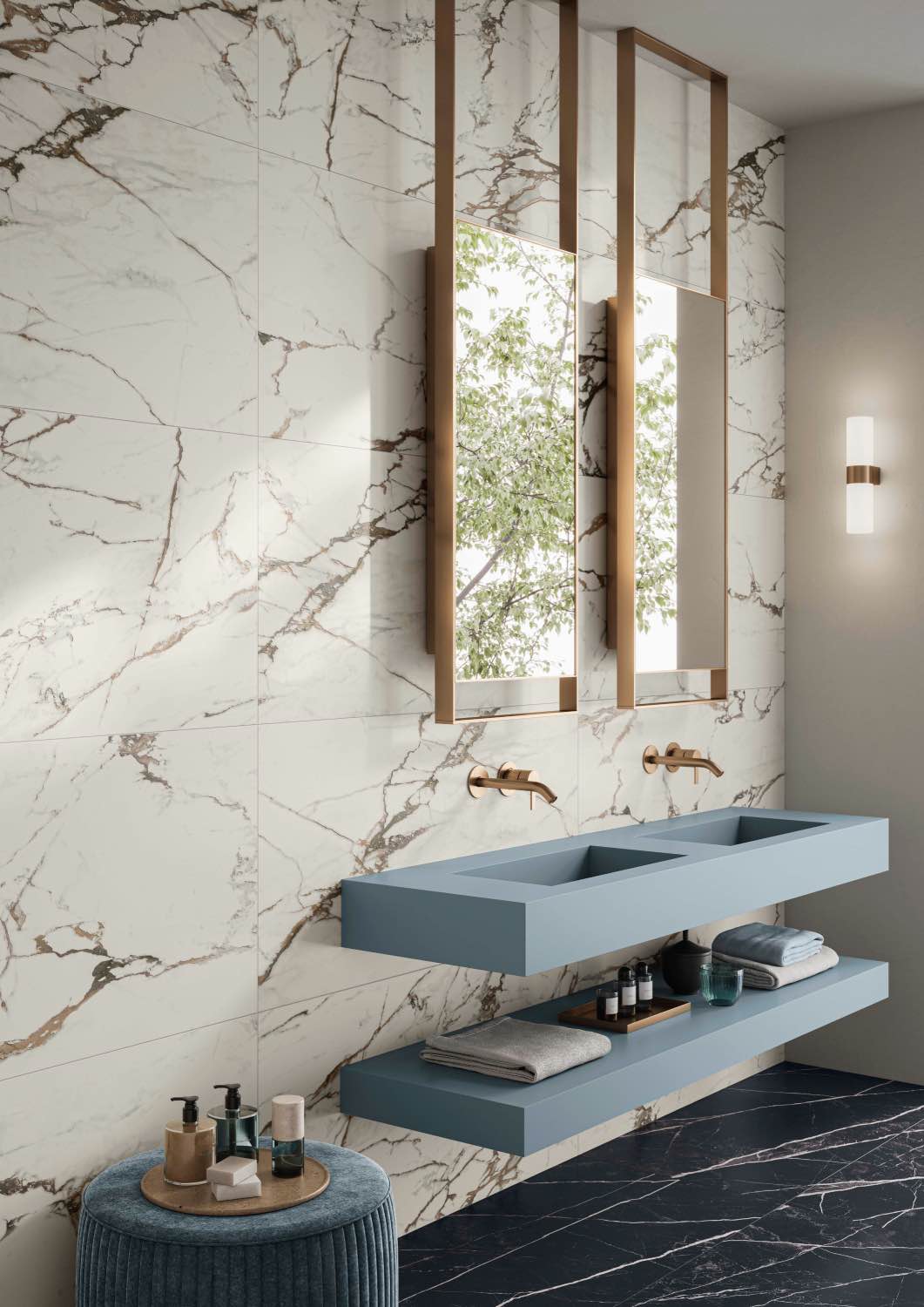 cuarto de baño moderno con mueble de baño con lavabo suspendido de color azul